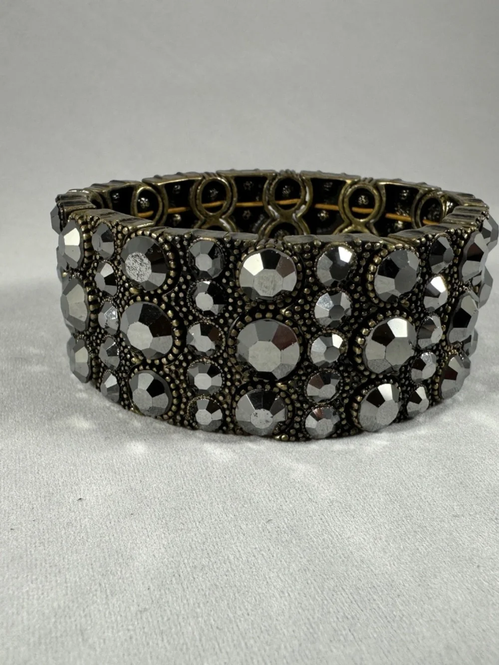 Lia Sophia Hematite Crystal Stretch Cuff Bracelet – NYFW Gifting Suite